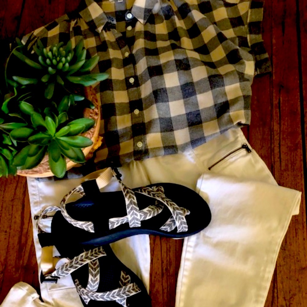 Women's Madewell Cream & Gray Checked Shirt / Top Size S